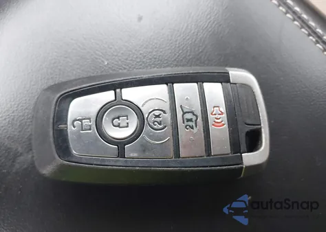 2022 Ford Explorer Xlt z USA, uszkodzony, nr VIN 1FMSK7DH5NGA83656